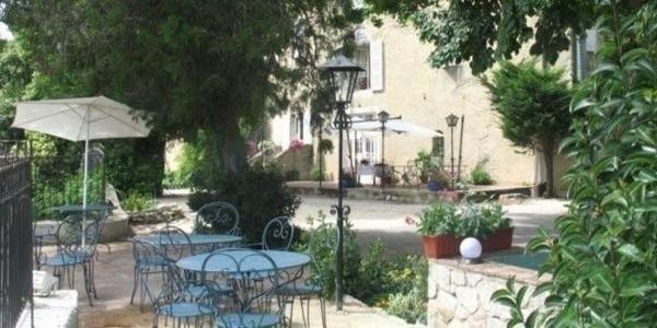 Hotel Le Castel du Mont Boisé Montboucher-sur-Jabron Exterior foto