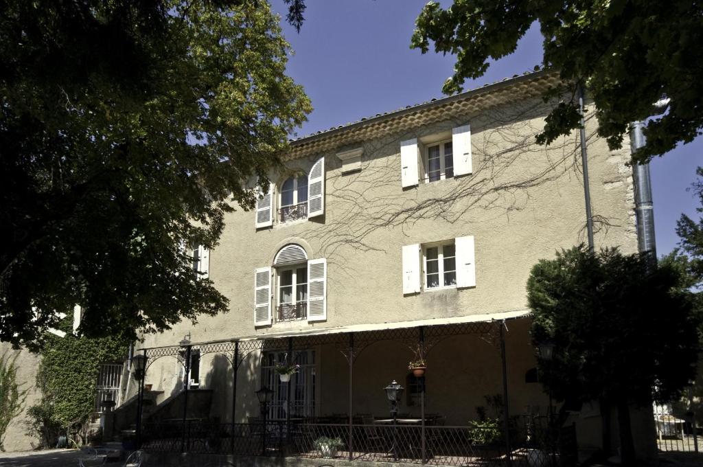 Hotel Le Castel du Mont Boisé Montboucher-sur-Jabron Exterior foto
