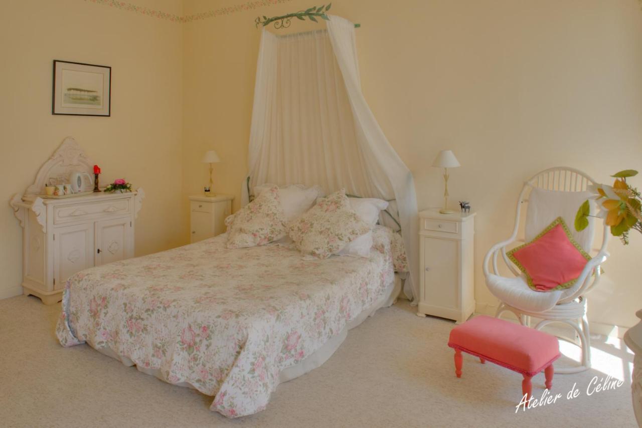 Hotel Le Castel du Mont Boisé Montboucher-sur-Jabron Habitación foto